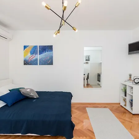 Apartment Var Daire Split