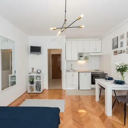 Apartment Var Daire *
