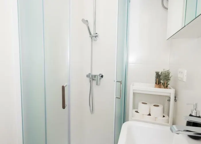 Apartment Var * Split