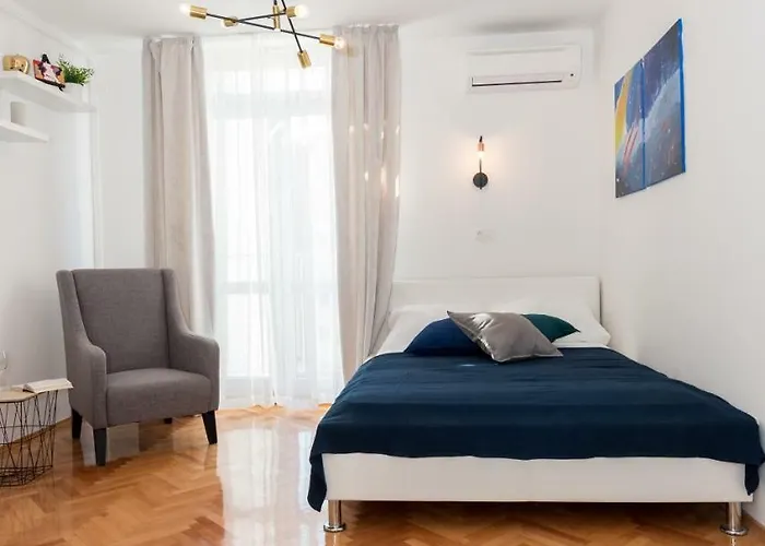 Apartment Var Appartement *